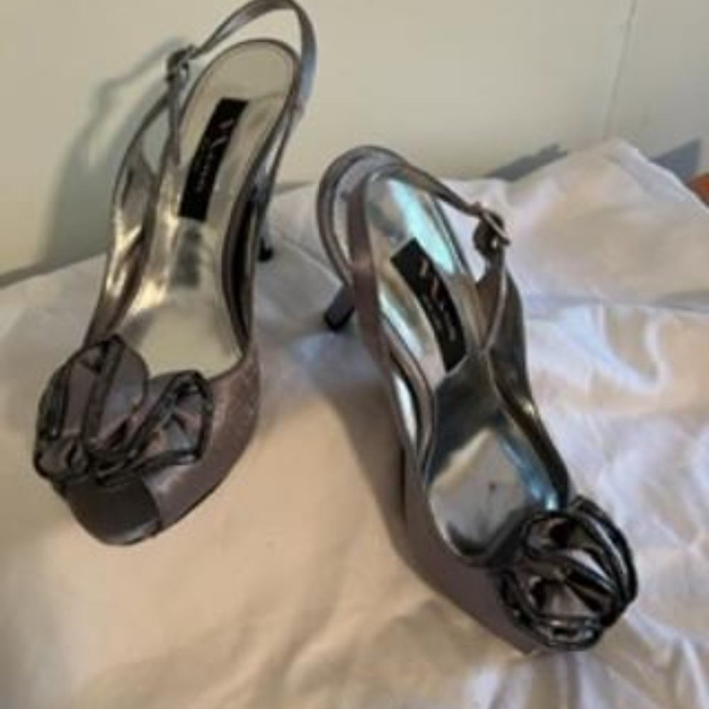 Silver slingbacks with open toe 6.5M